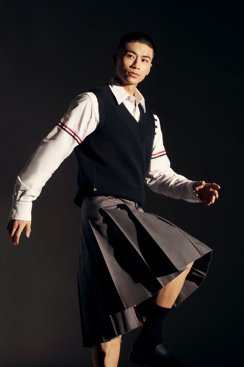 photo of a man posing in a shirt and kilt by photographer Kyle Galvin